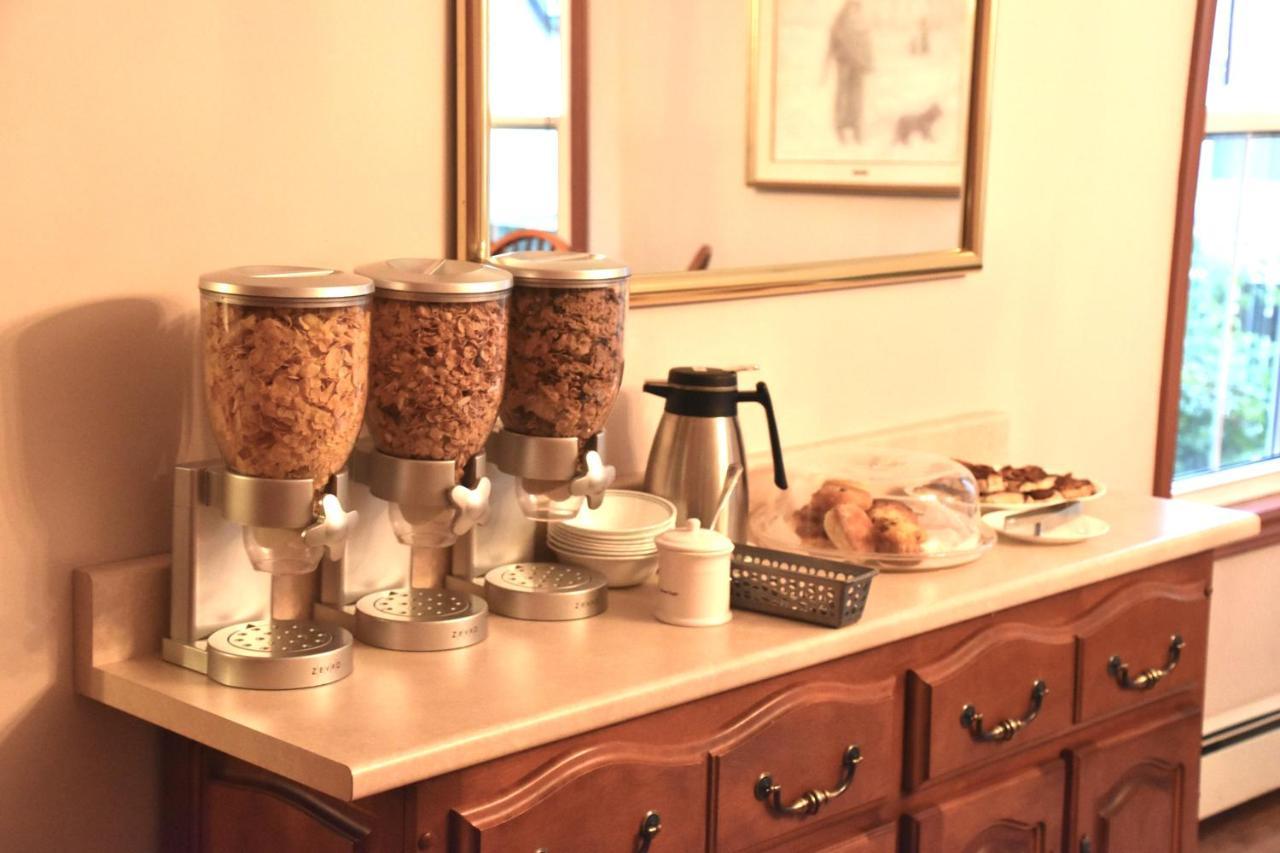 The Harbour House Bed & Breakfast Charlottetown Bagian luar foto